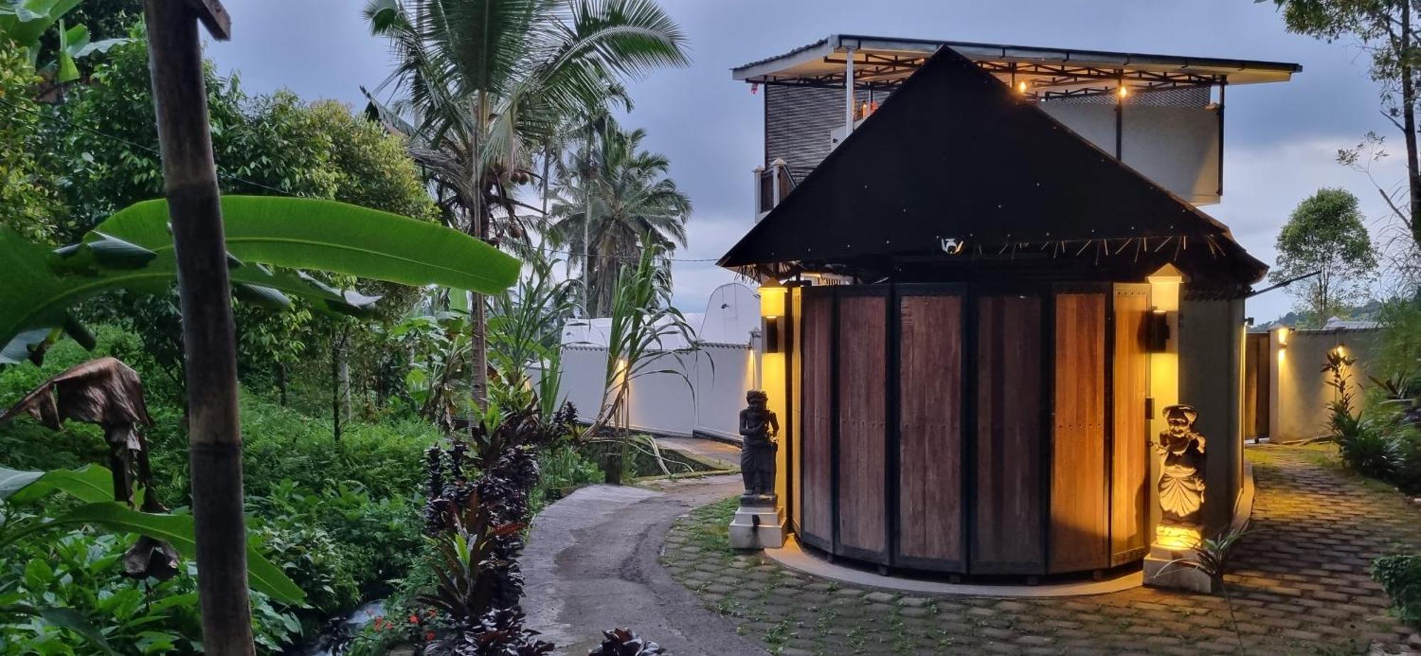 Utopiaku - Munduk Highlands Villa Esterno foto